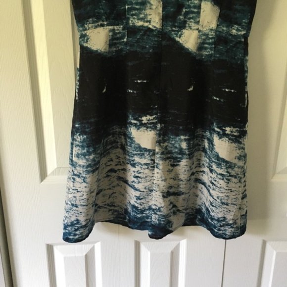 Watercolor V Neck Dress w/ Pockets - Picture 6 of 8